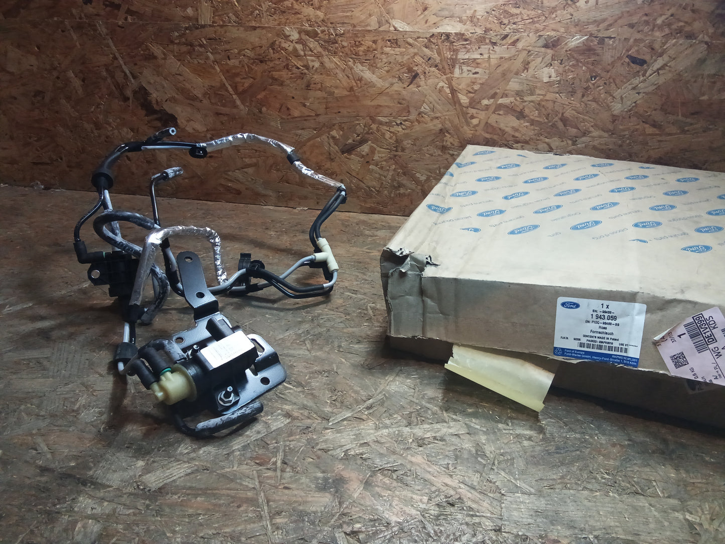 Ford Kuga MK2 Vakuumschlaucheinheit original Ford NEU