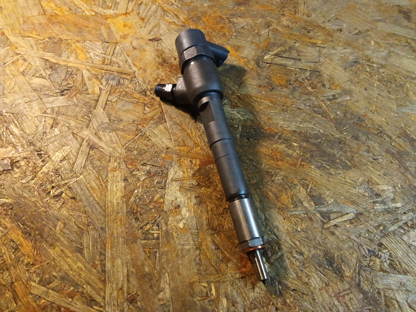 Corsa C 1.3 CDTi Einspritzdüse Injector original Bosch NEU