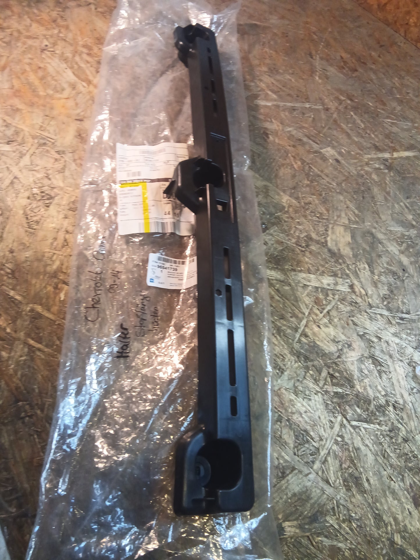 Chevrolet Cruze 09-14 Halter Stoßstange hinten original GM NEU