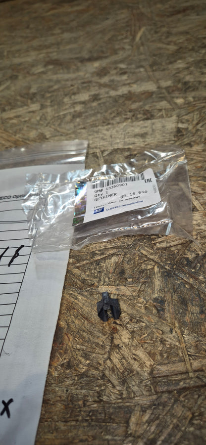 Mehrzweck Halteclip, Cascada, Original GM Neu