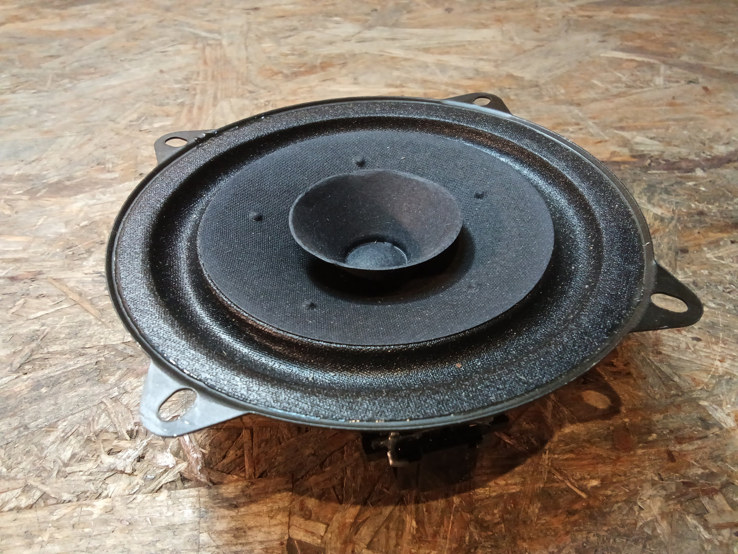 Corsa B Vectra A Kadett E Lautsprecher hinten original GM NEU