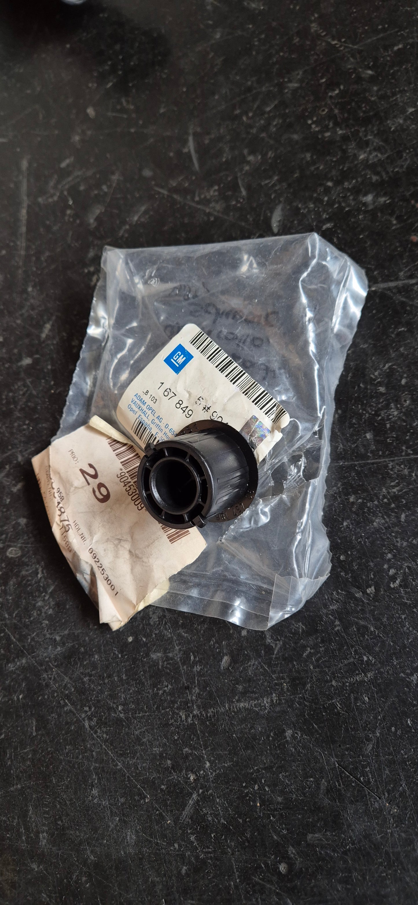 Stopfen Laderaumrolle Calibra Original GM Neu