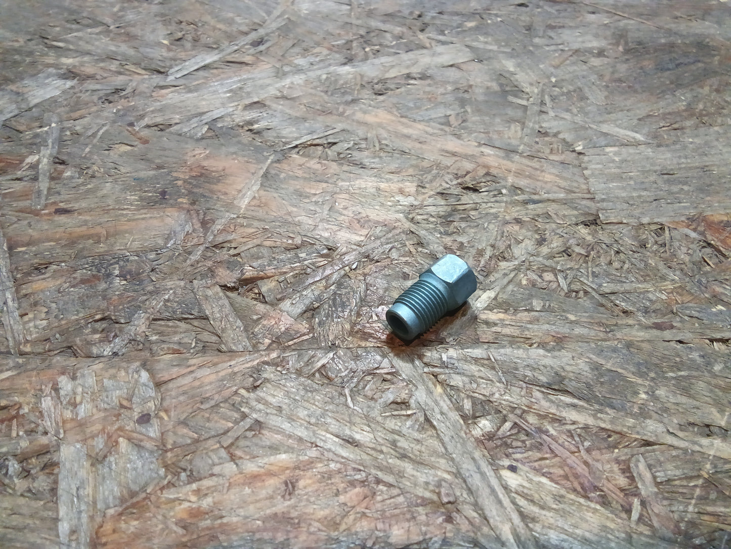 Corsa D Schraube an Kupplung M10x17 original PSA NEU