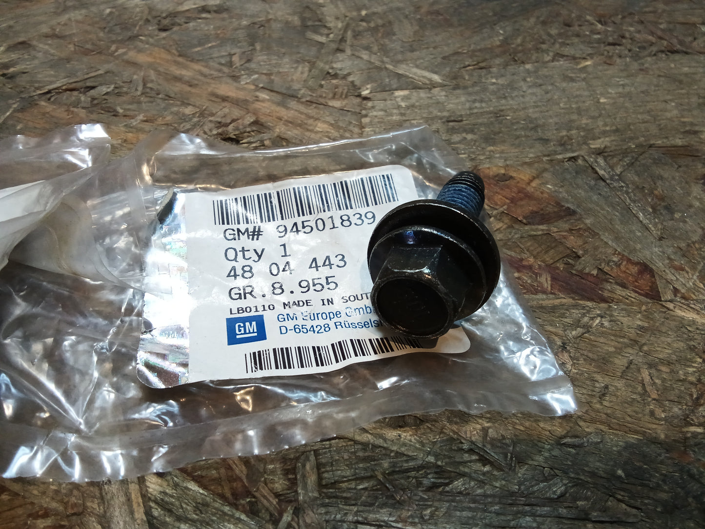 Captiva (C140) BJ 11-16 Rad-Bolzenschraube original GM NEU