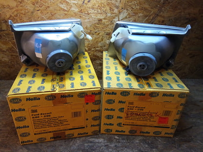 Ford Escort 09.80-02.86 Satz Hauptscheinwerfer R+L H4 original Hella NEU