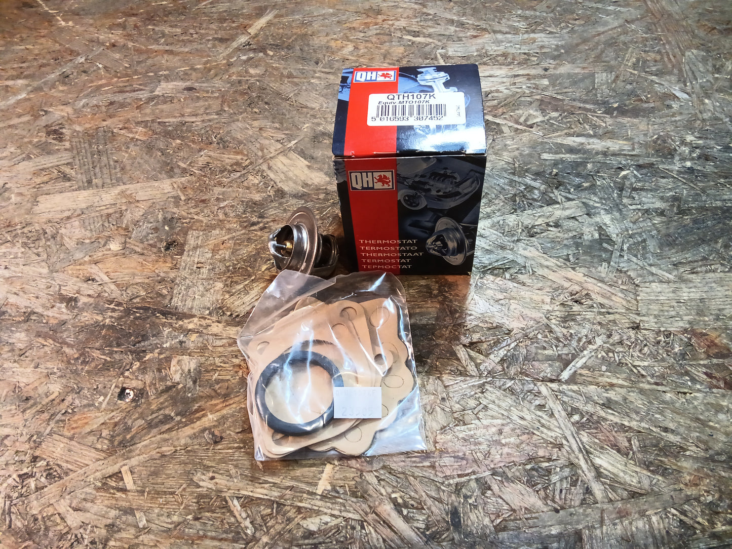 Ford Fiesta, KA Thermostat original QH NEU