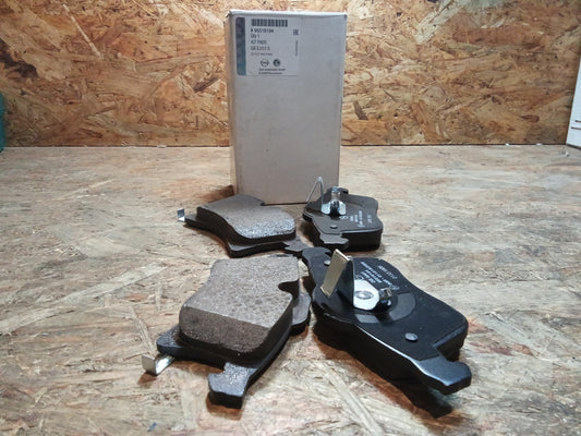 Corsa E Meriva B Adam Satz Bremsbeläge vorne original GM NEU