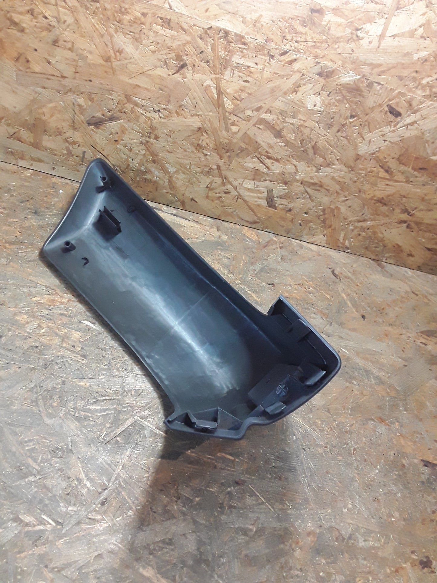 Ford Fiesta 76-89 Stoßstangenecke hinten original Ford NEU