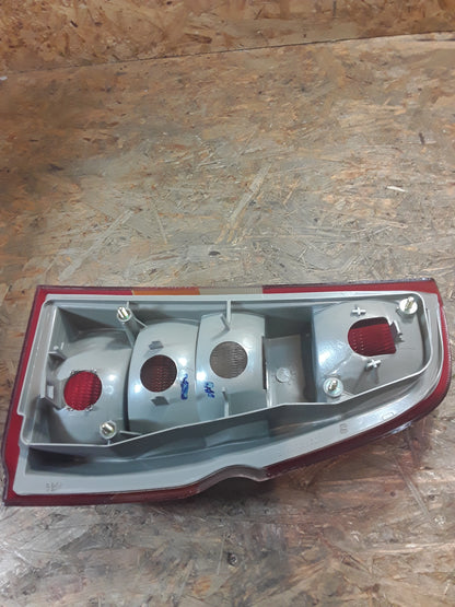 Ford Escort Bj 93-95 Rückleuchte links original Ford NEU