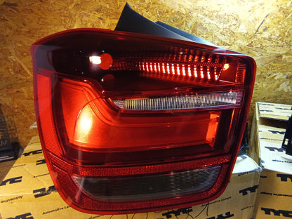 Depo TYC Rückleuchte LED SET dunkel passt für BMW 1er F20 F21 ab 2011-2015