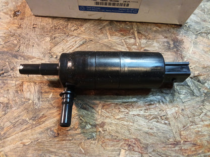 Ford Kuga 2/3 Pumpe Scheinwerferwaschanlage original Ford NEU