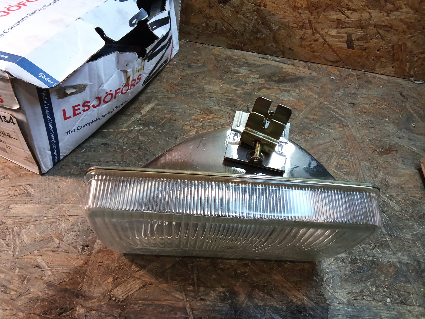 Ford Taunus Scheinwerfer rechts original Ford NEU