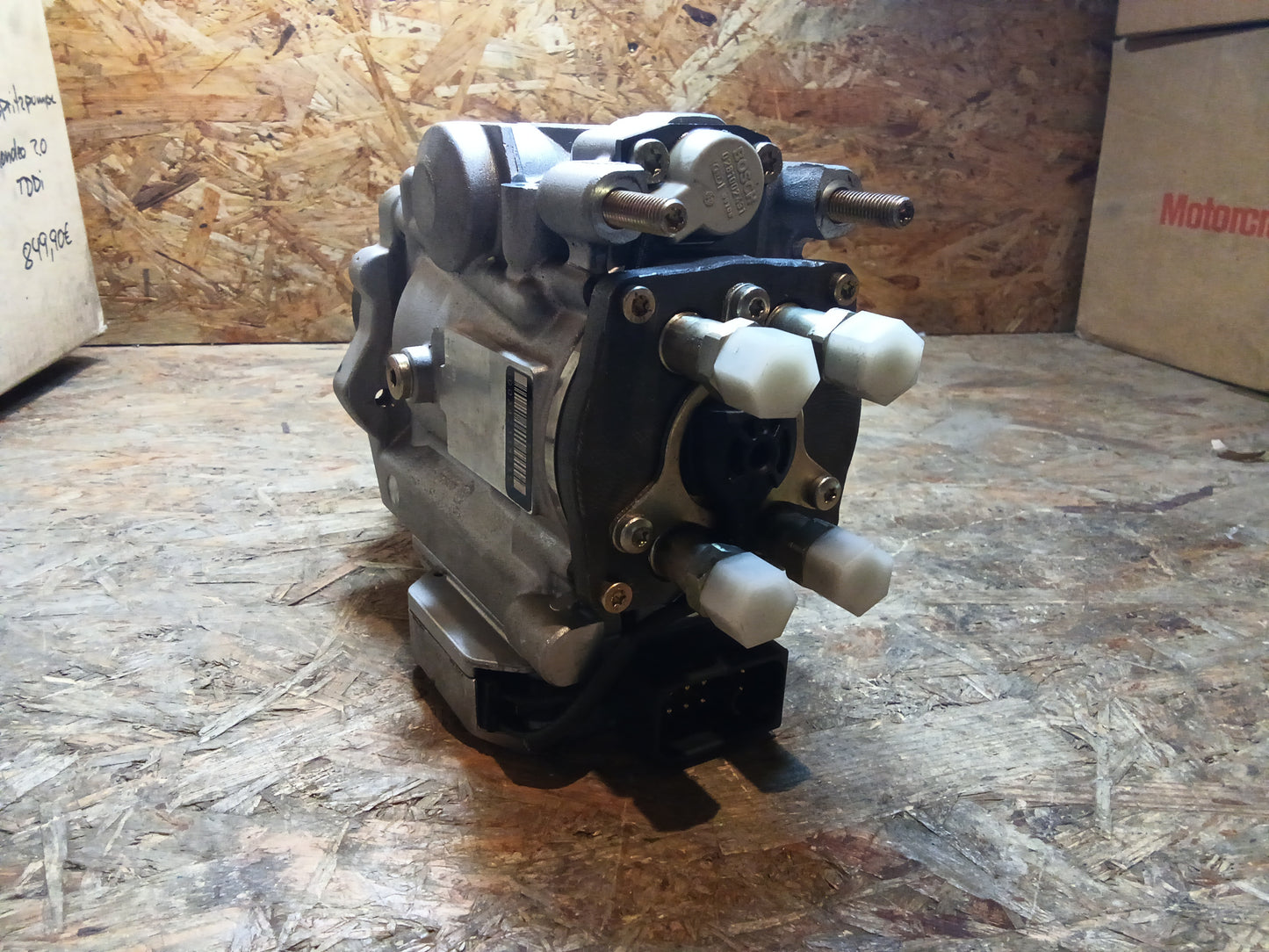 Ford Mondeo 2.0 TDDi Verteiler Einspritzpumpe original Ford NEU