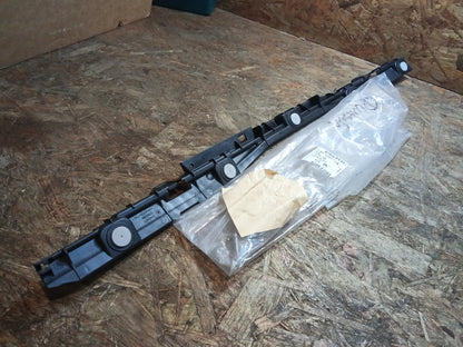 Astra H Führungsprofil Befestigung Stoßdämpfer Heckverkleidung original GM NEU