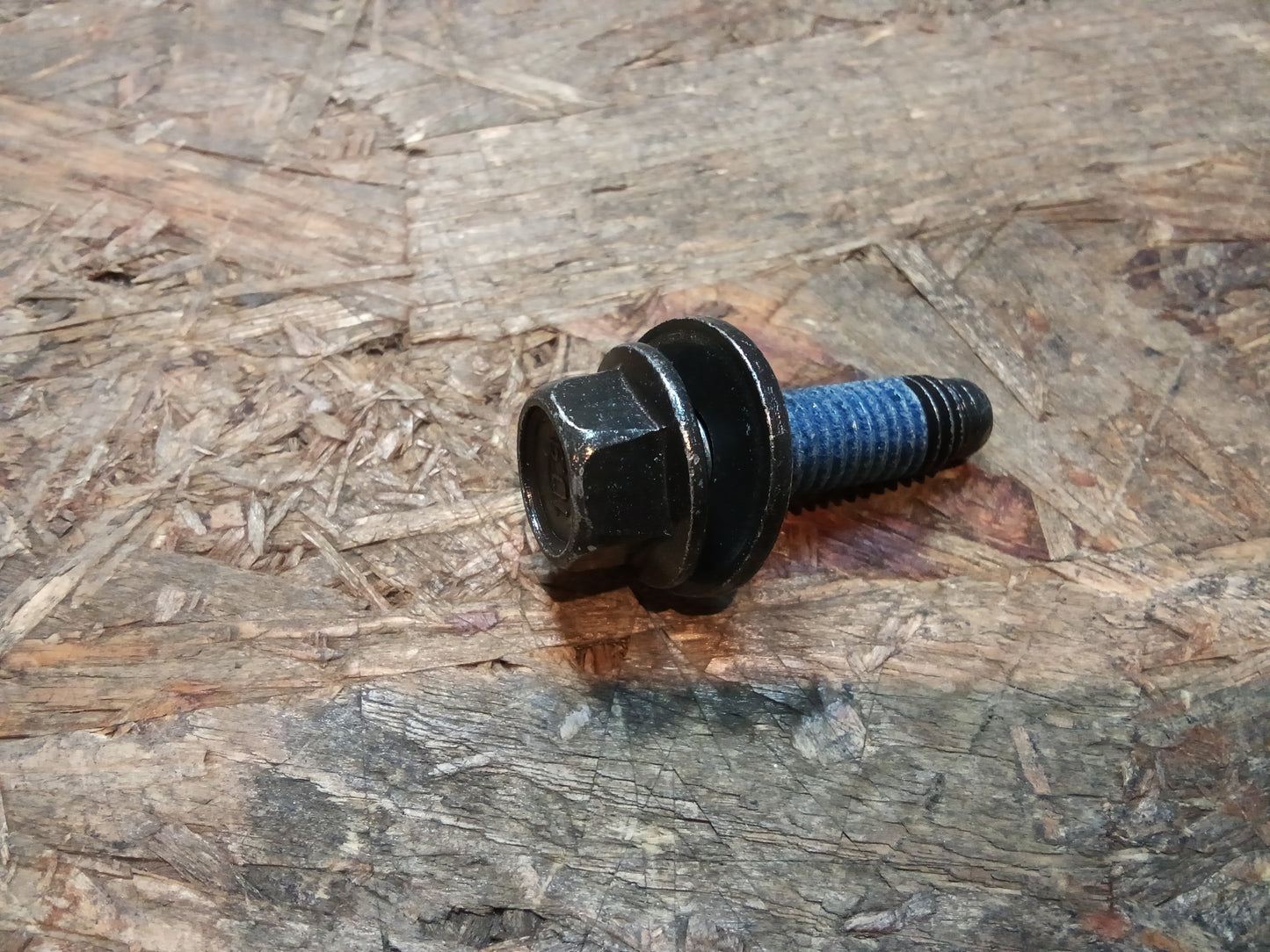 Captiva (C140) BJ 11-16 Rad-Bolzenschraube original GM NEU