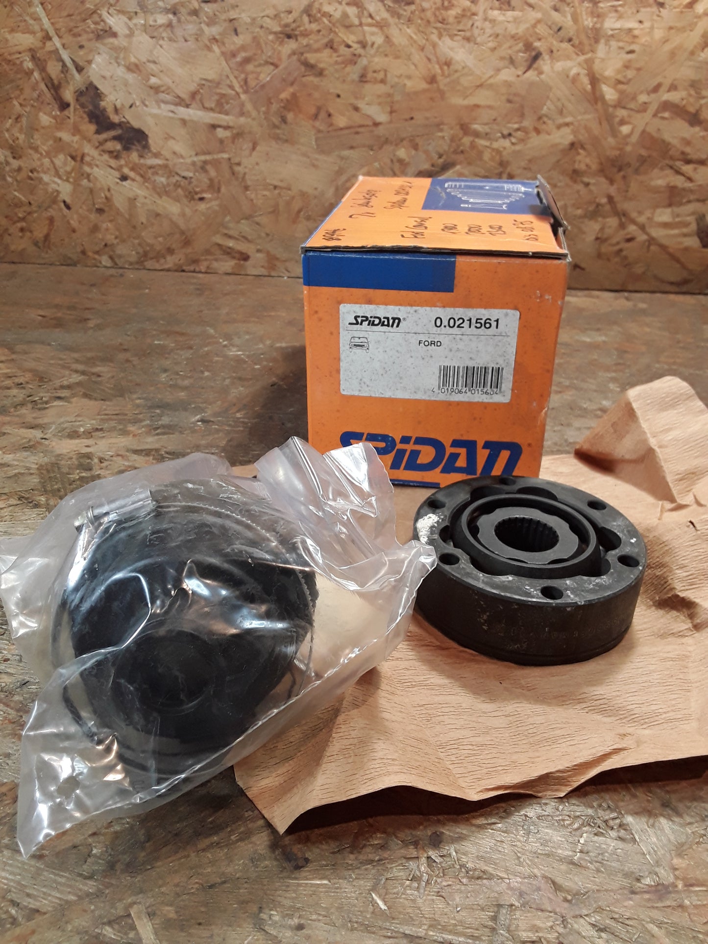 Ford Consul 1700/2000/2300 bis Bj 08.75 Gelenksatz original Spidan NEU