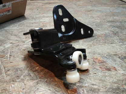 Ford Tourneo BJ 02-13 Führungsrolle mit Aufnahme original Ford NEU