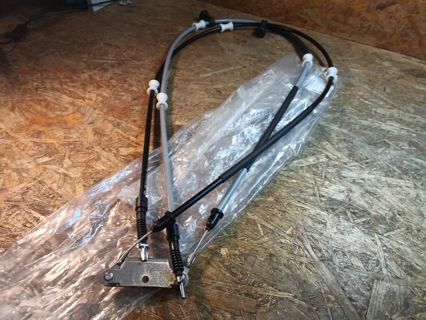 Corsa C Kasten Vectra C Carava Handbremsseil ca. 1805mm original GM NEU