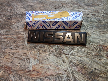 Nissan Emblem original Nissan NEU