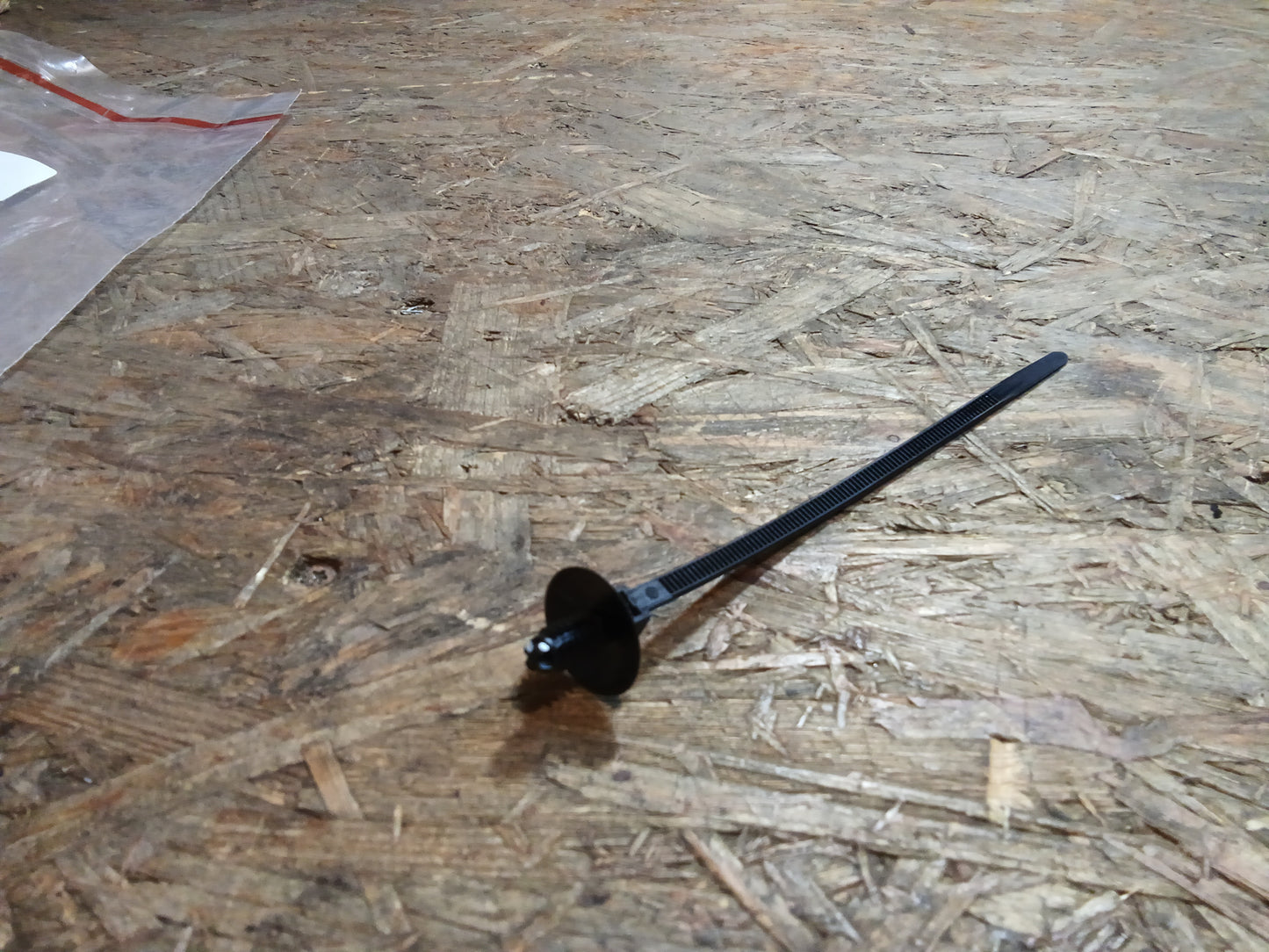 Citroen Peugeot Klemme mit Befestigung original GM NEU