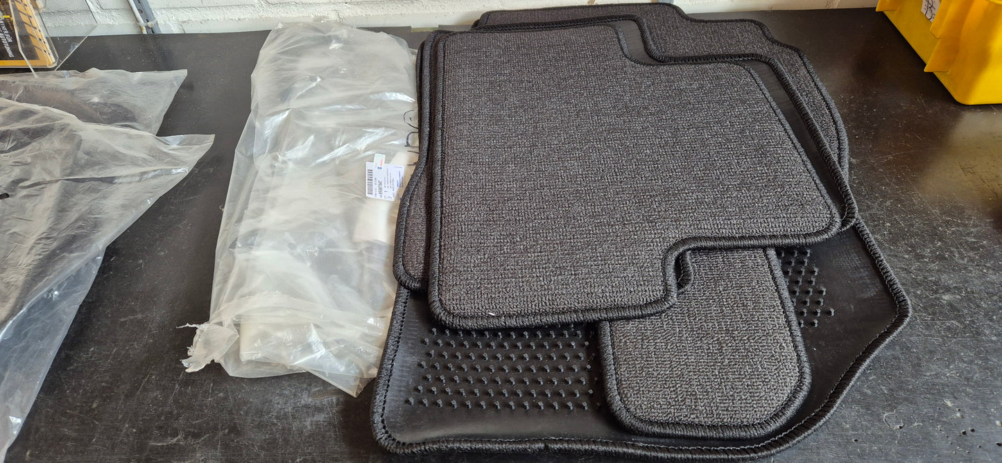 Fußmatten Orlando Satz 4-teilig Original GM Neu