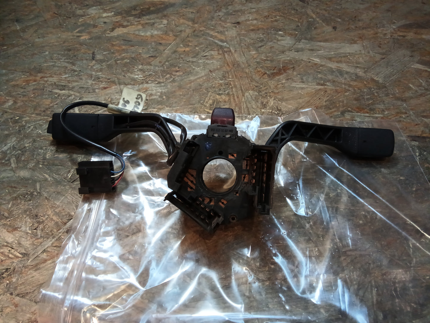 VW Passat 35i, B3, Golf 2 Lenkstockschalter mit MFA und Warnblinkschalter GEBRAUCHT