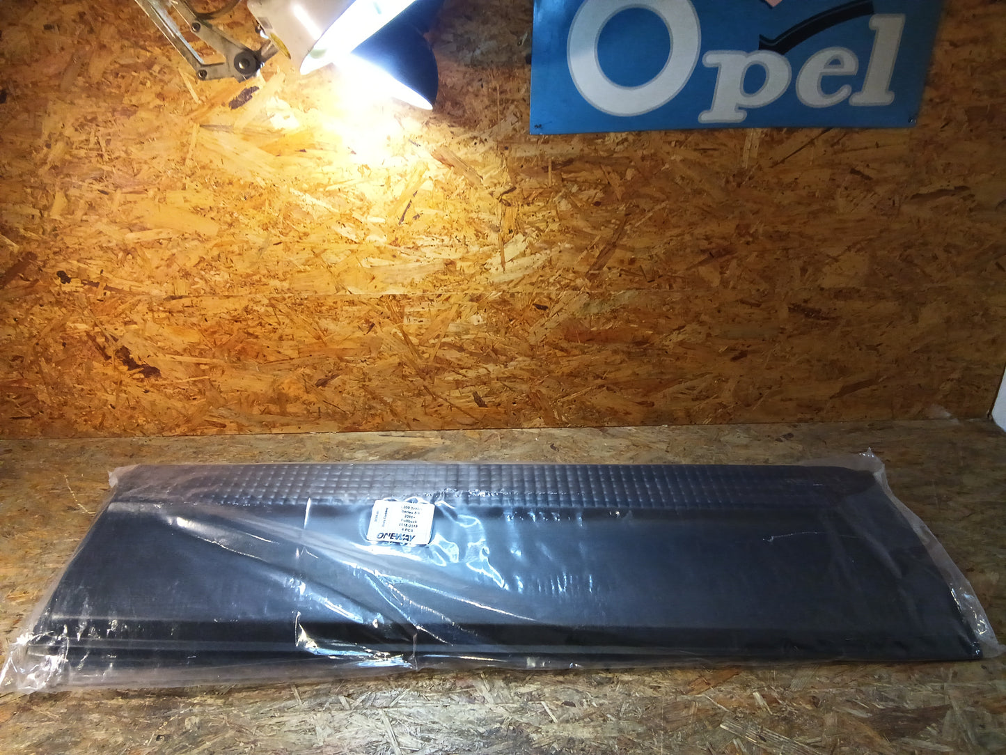 Oneway Karosserieverkleidung MITSUBISHI L200 Tritron Serie 5 / 6 2015+