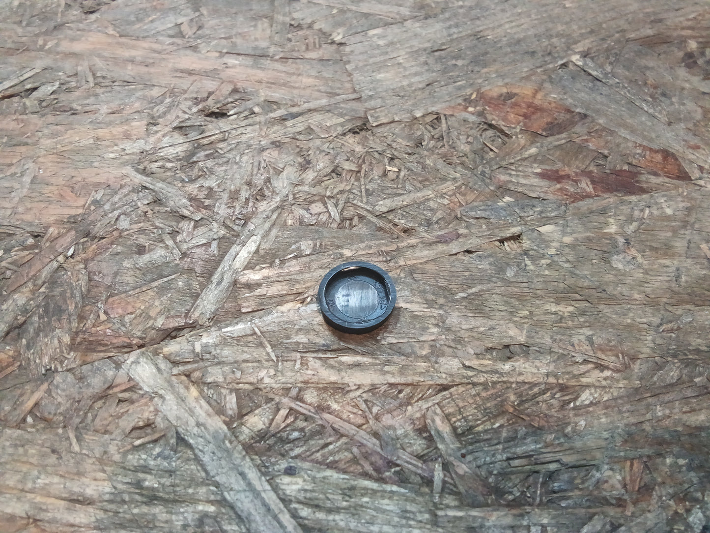 Omega B Abdeckkappe Befestigungsloch original GM NEU