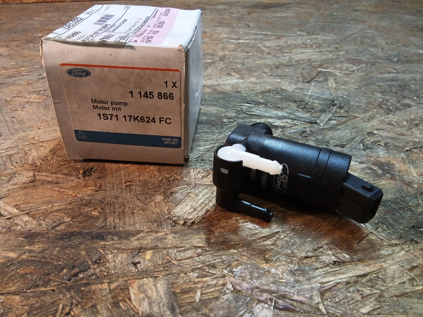 Ford Mondeo BJ 00-07 Motor mit Pumpe original Ford NEU