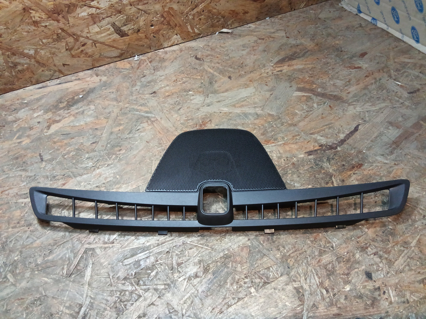 Insignia B LautsprecherAbdeckung Armaturenbrett NEU