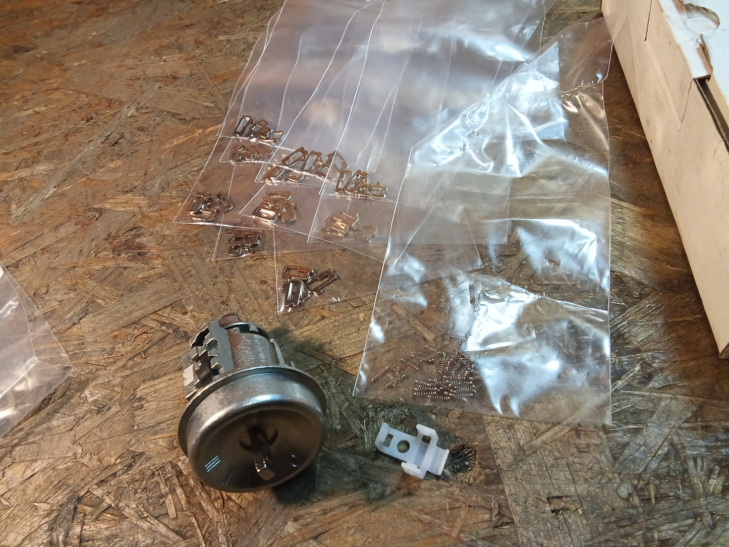 Ford B-Max Reparatursatz Zündschloss original Ford NEU