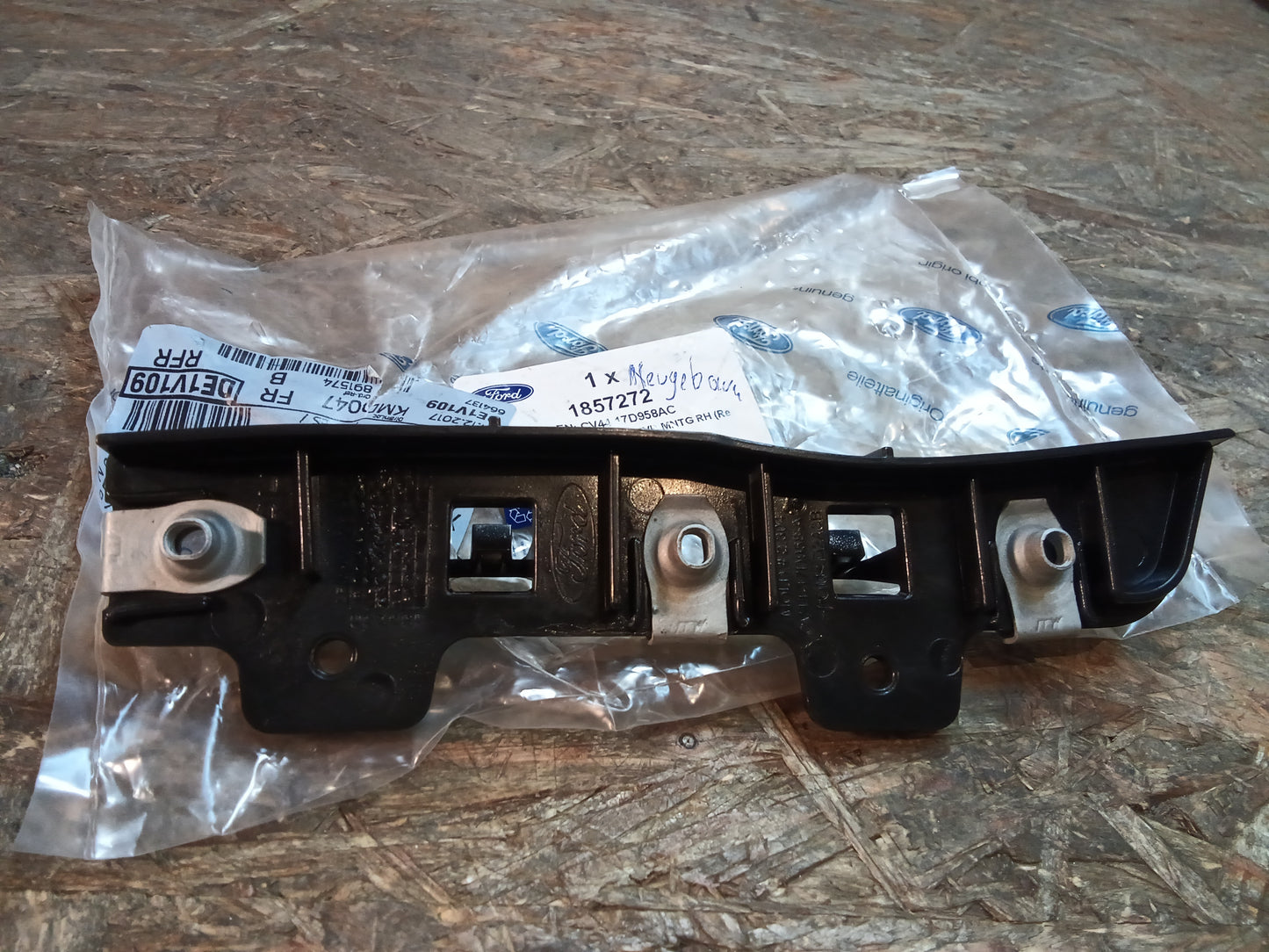 Ford Kuga Halter Stoßfänger rechts original Ford NEU