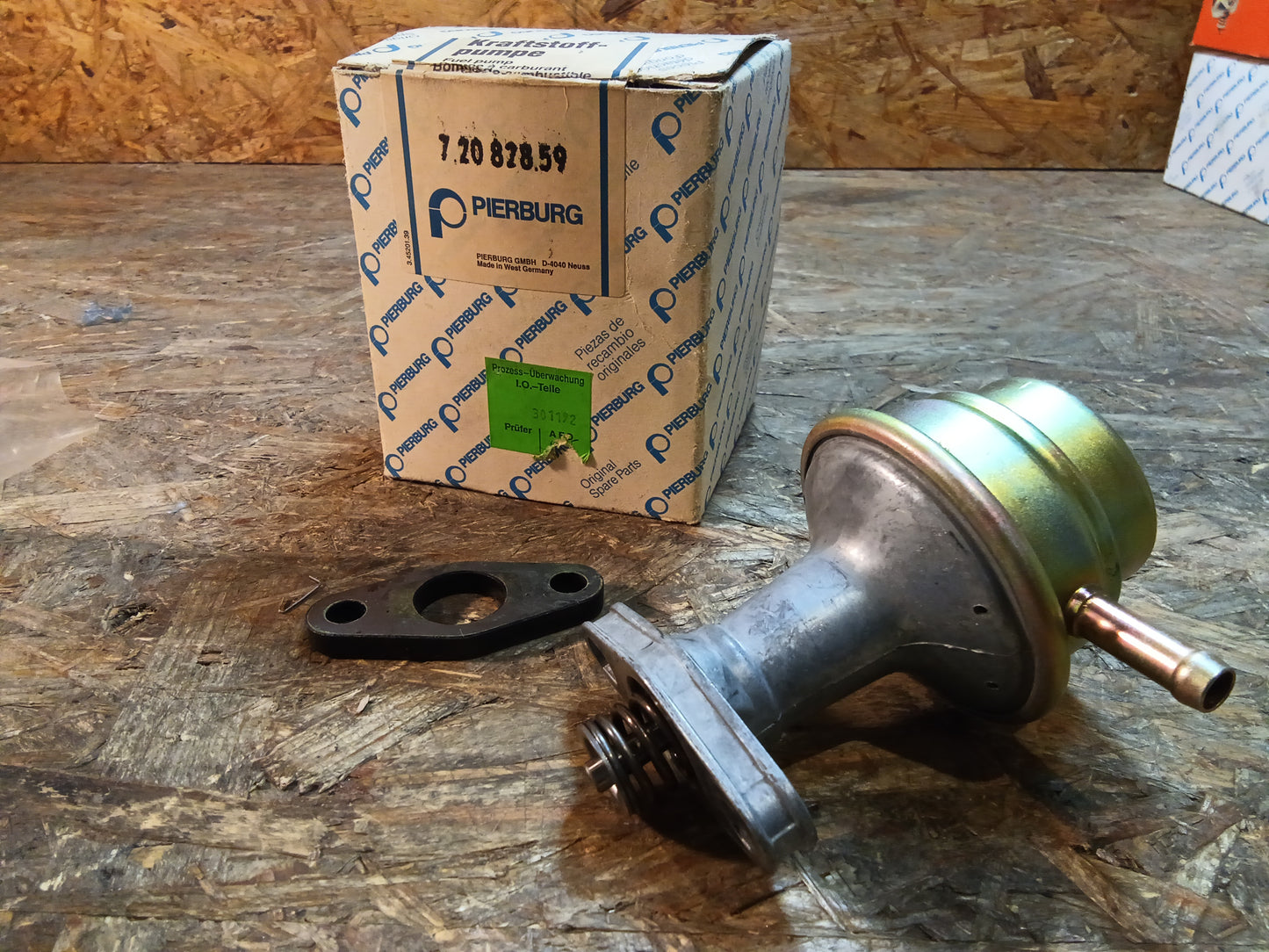 Ford Granada. Taunus,Fiesta, Scorpio Kraftstoffpumpe original Pierburg NEU