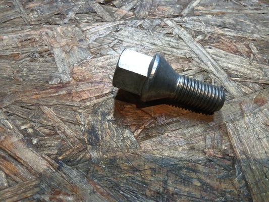 Astra Corsa Radschraube original PSA NEU