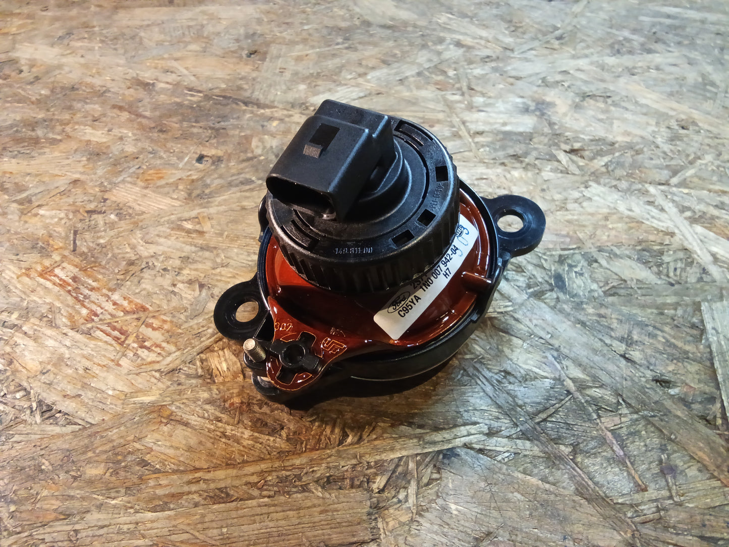 Ford Mondeo Focus Nebelscheinwerfer original Ford NEU