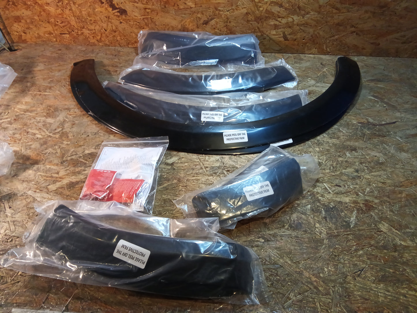 Oneway Satz Radlaufleisten passend für Volkswagen Transporter T5/T5.1 2003-2015 (Langer Radstand) - Mattschwarz