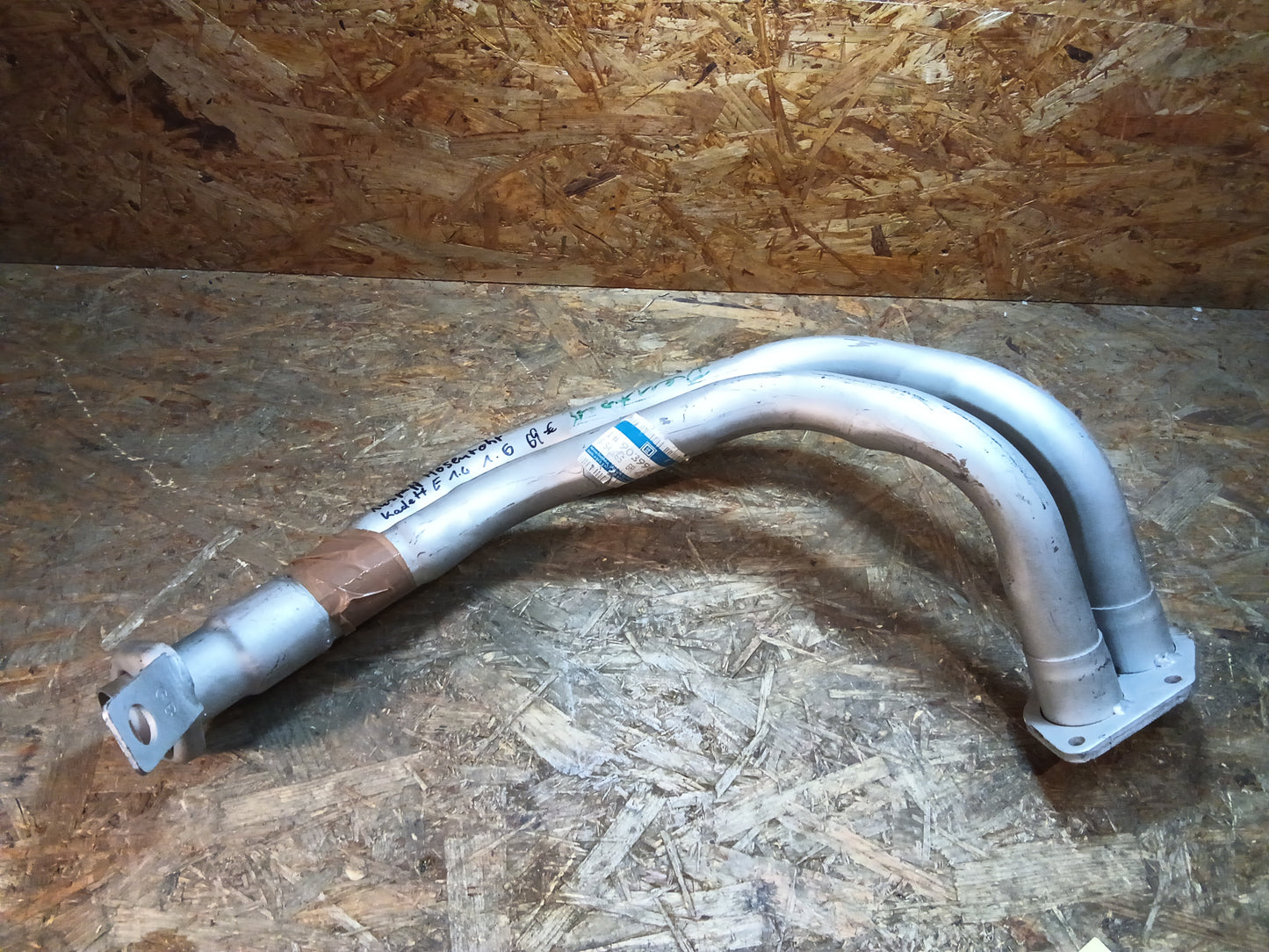 Kadett E 1.4/1.6 Auspuff Hosenrohr original GM NEU