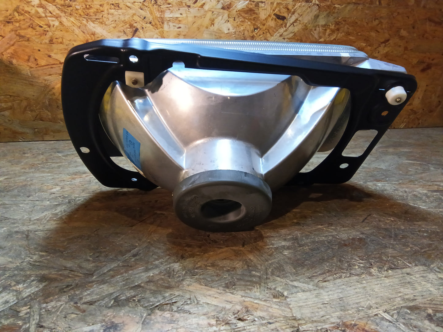 VW Jetta 02/84-... Hauptscheinwerfer links original Hella NEU