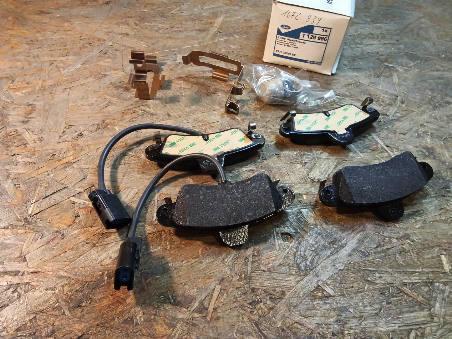 Ford Cougar, Mondeo Bremsbeläge hinten original Ford NEU