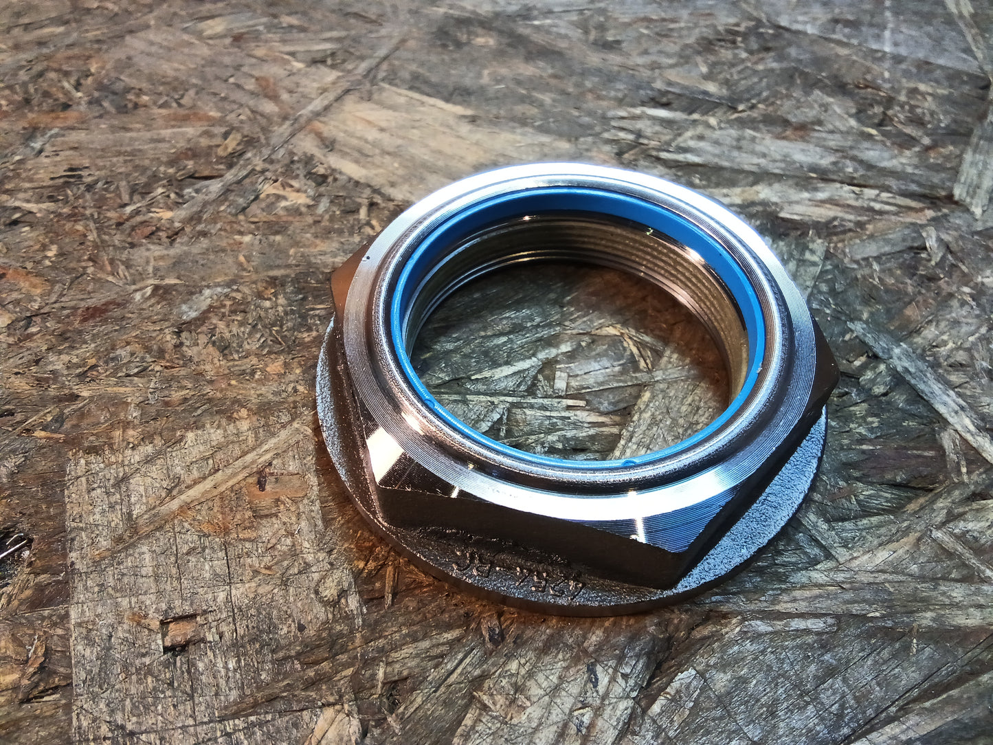 Ford Transit Achsmutter hinten rechts original Ford NEU