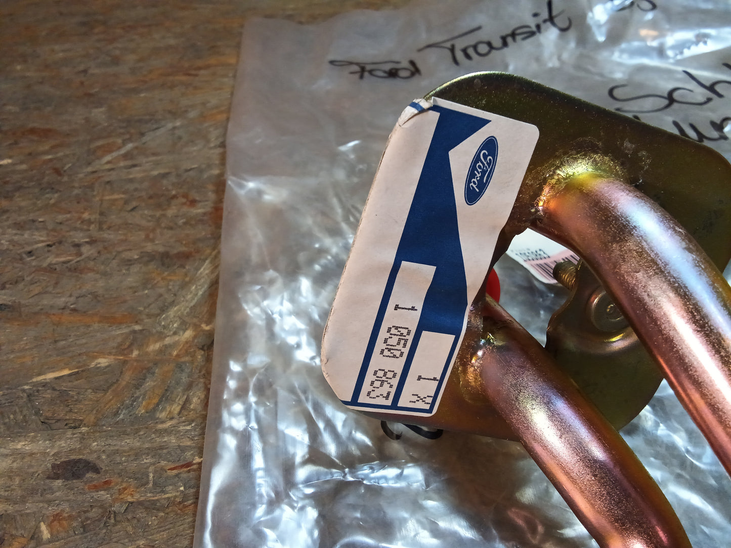 Ford Transit BJ 94-00 Halter Schlauchrohrleitung an Zusatzheizung original Ford NEU