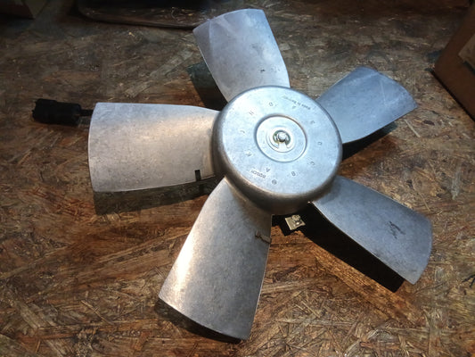 Opel Kadett E Elektromotor Kühlerlüfter original GM Opel NEU