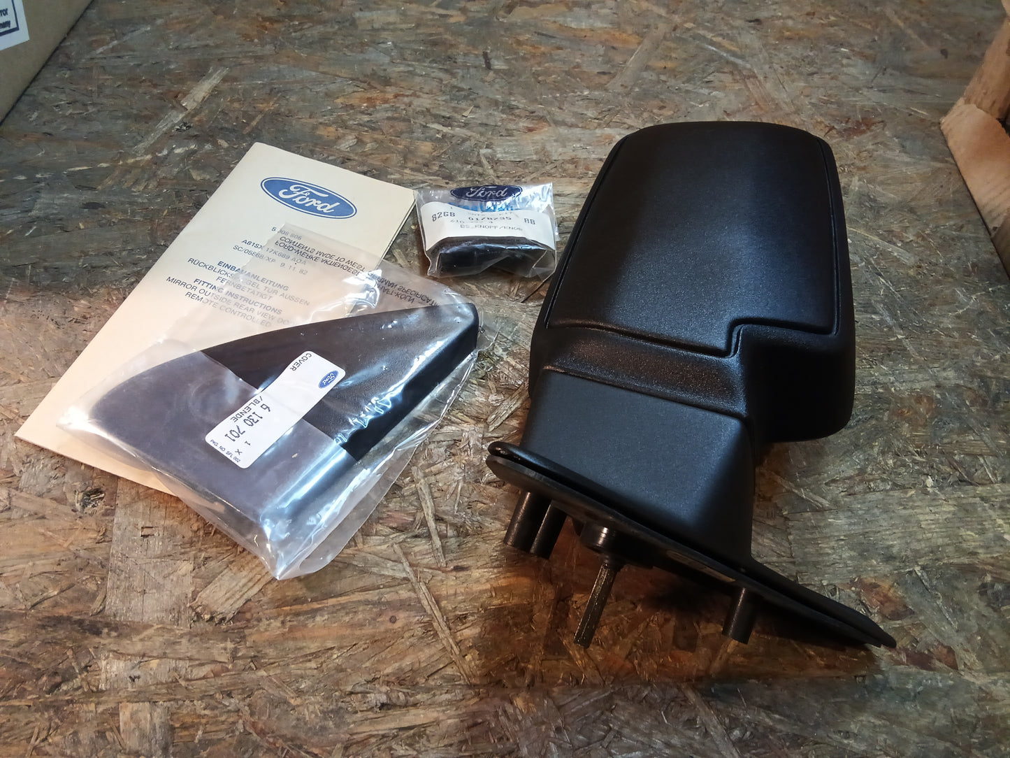 Ford Escort MK3, Orion Außenspiegel rechts original Ford NEU