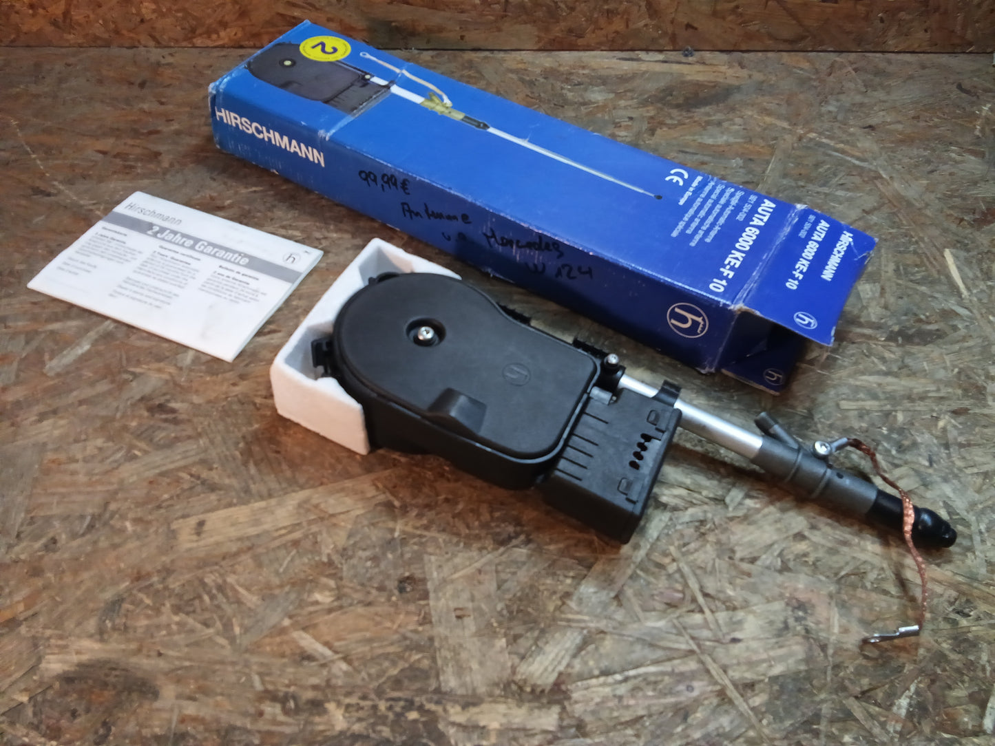 Mercedes W124 uvm Antenne original Hirschmann NEU