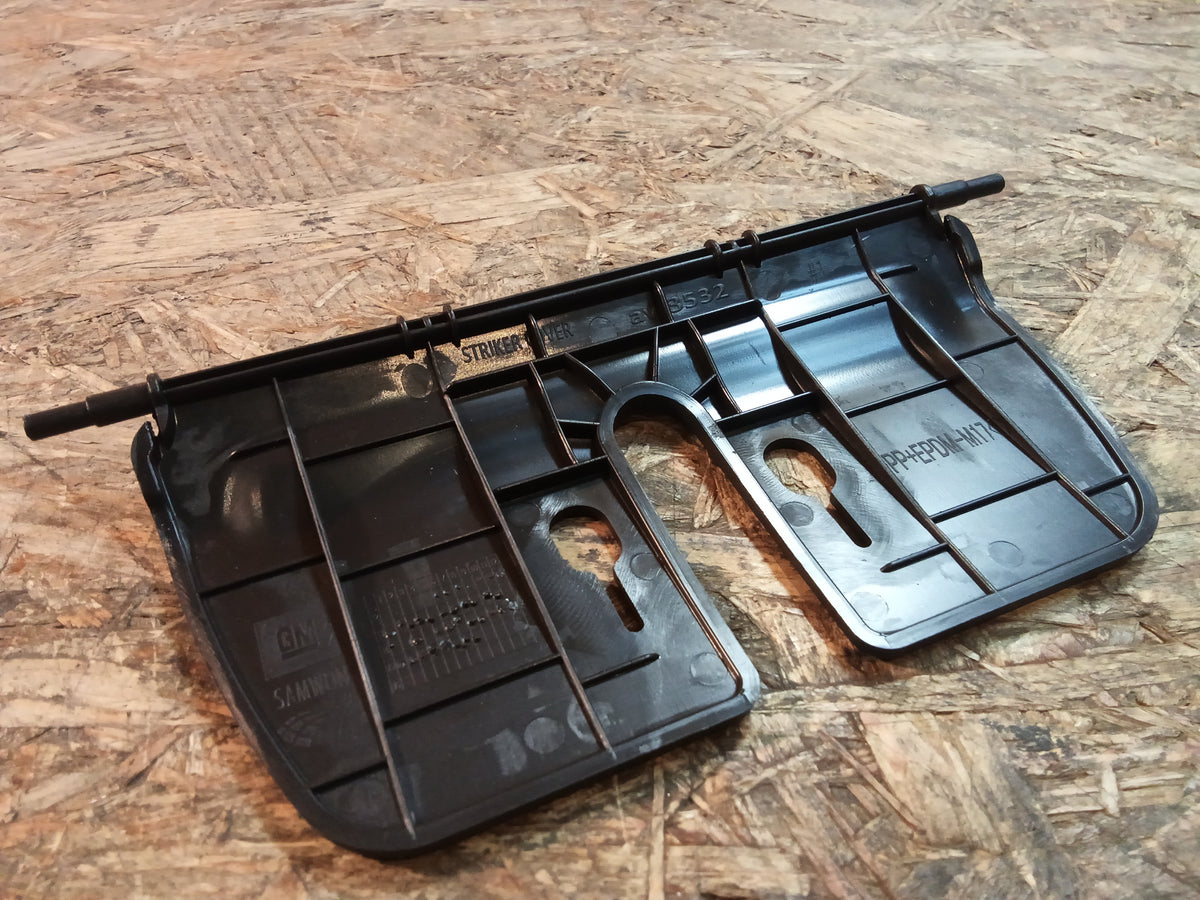 Mokka Abdeckung, hintere Verkleidung Laderraum original GM NEU