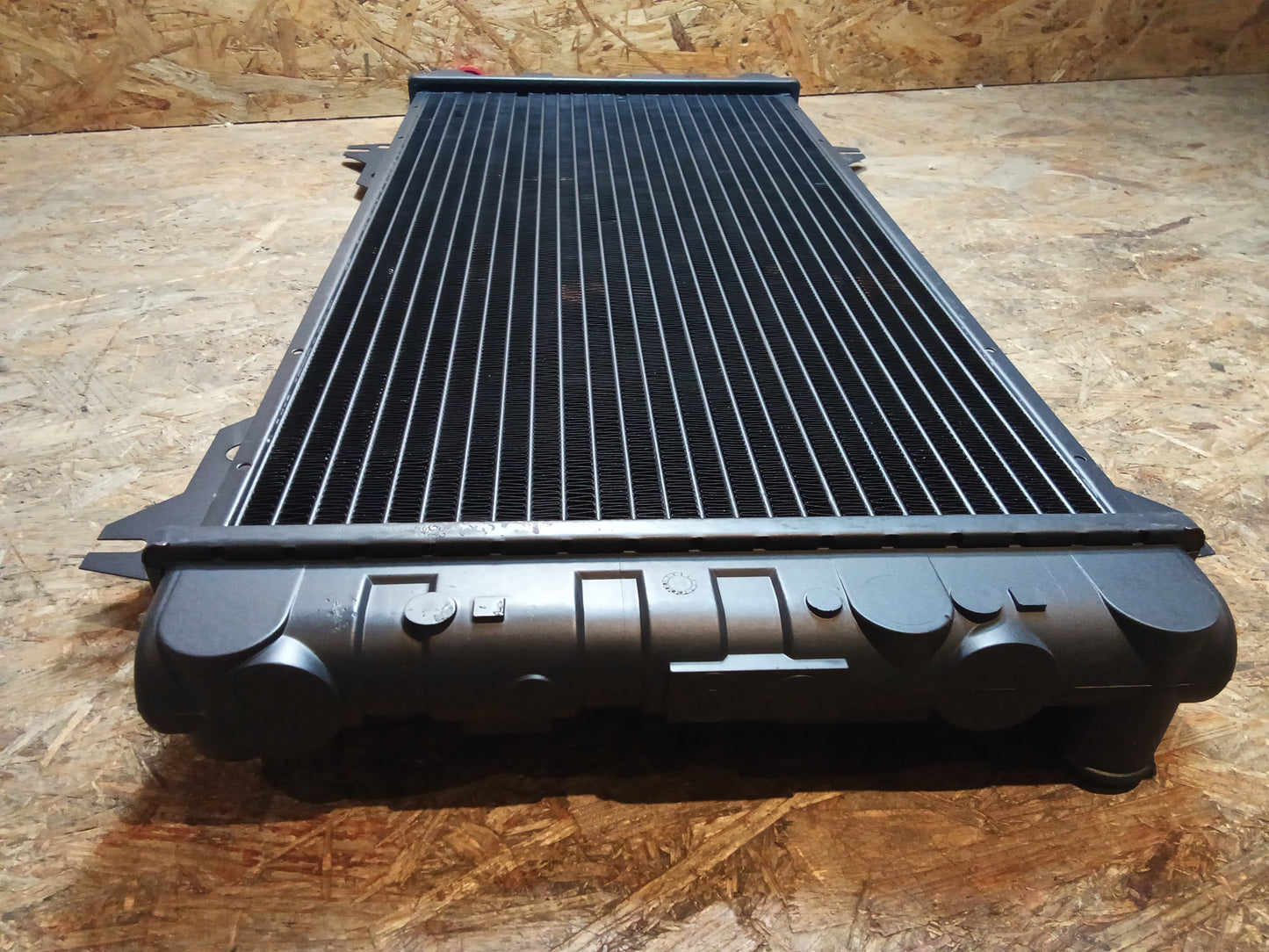 Ford Escort MK3 1.6 RS Turbo BJ 11.84-12.85 Motorkühler original Ford NEU