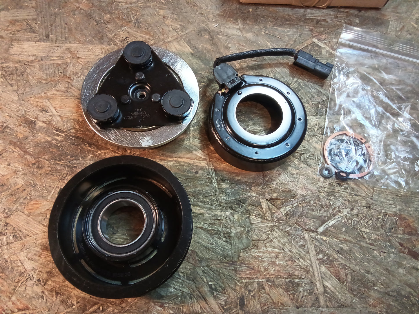 Ford Mondeo, Galaxy, S-Max, C-Max, Focus Kupplung Klimakompressor original Ford NEU