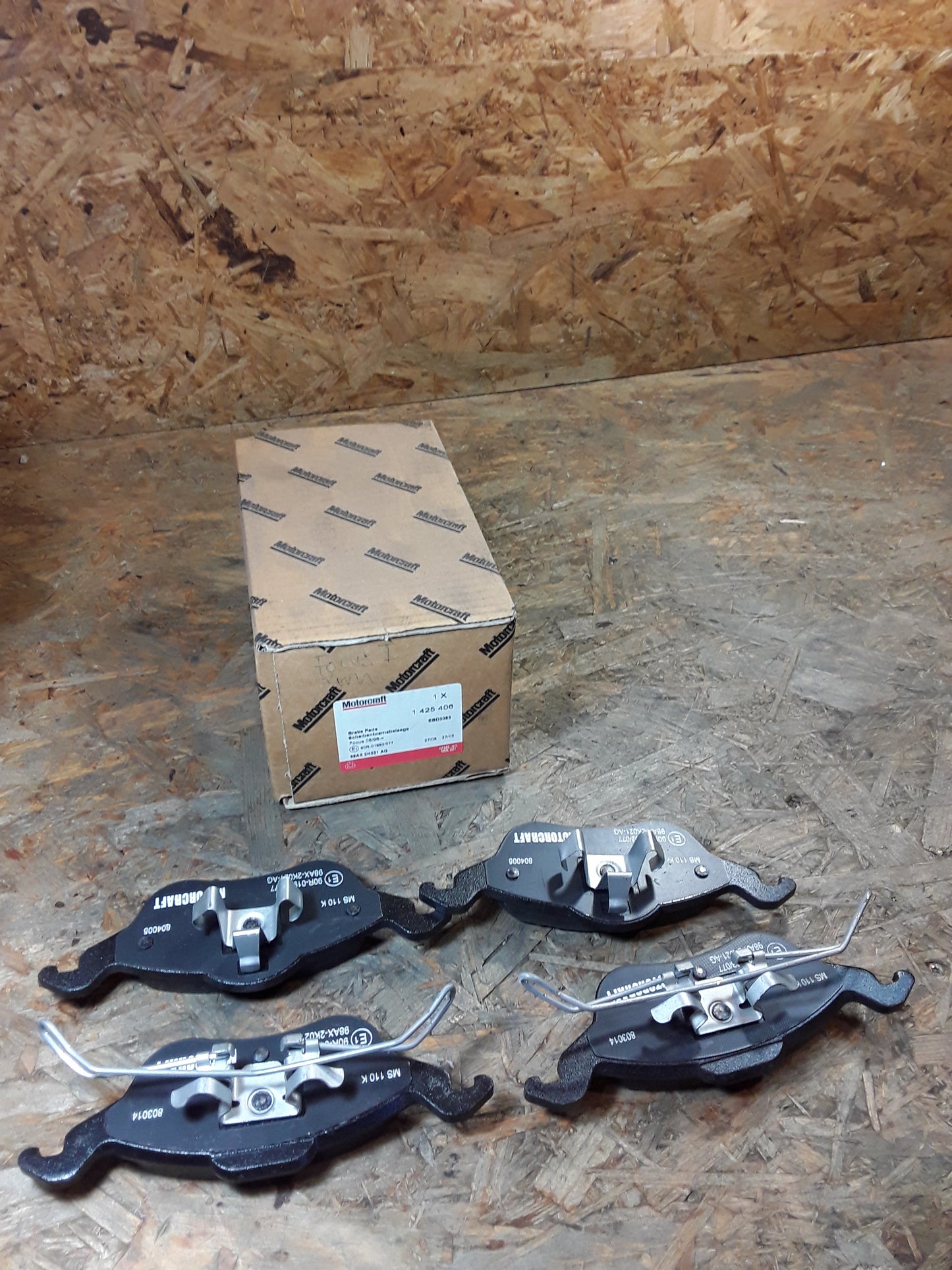 Ford Focus Bj 08.98-... Scheibenbremsbeläge original Ford NEU