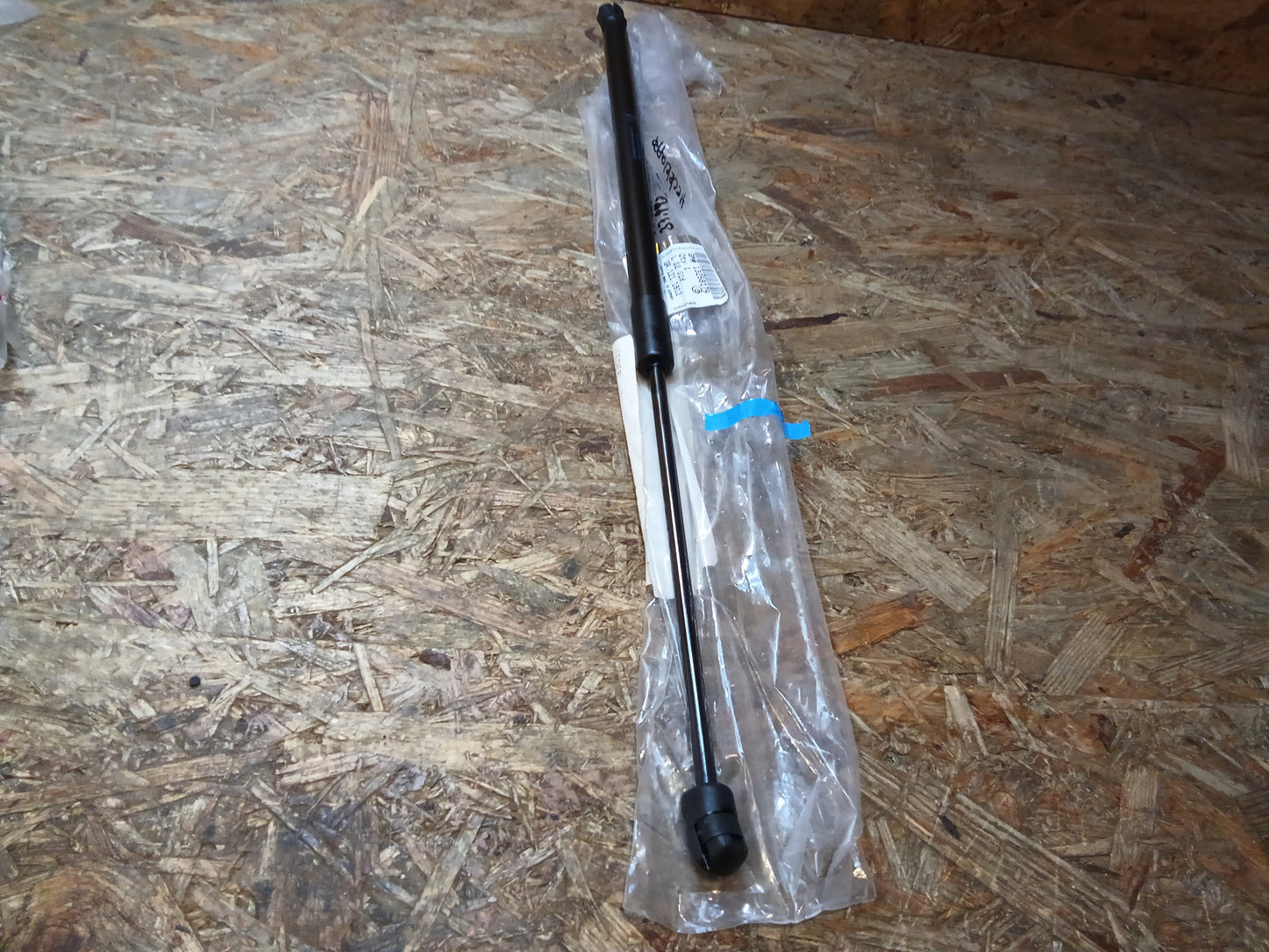 Astra J Gasdruckdämpfer Heckklappe original GM NEU
