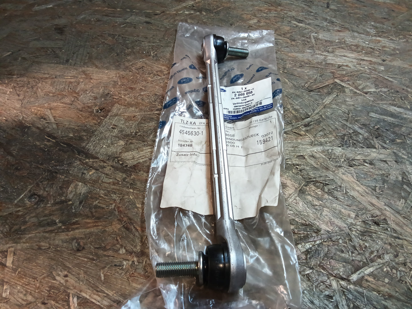 Diverse Ford Modelle Verbindungsstück vorne original Ford NEU